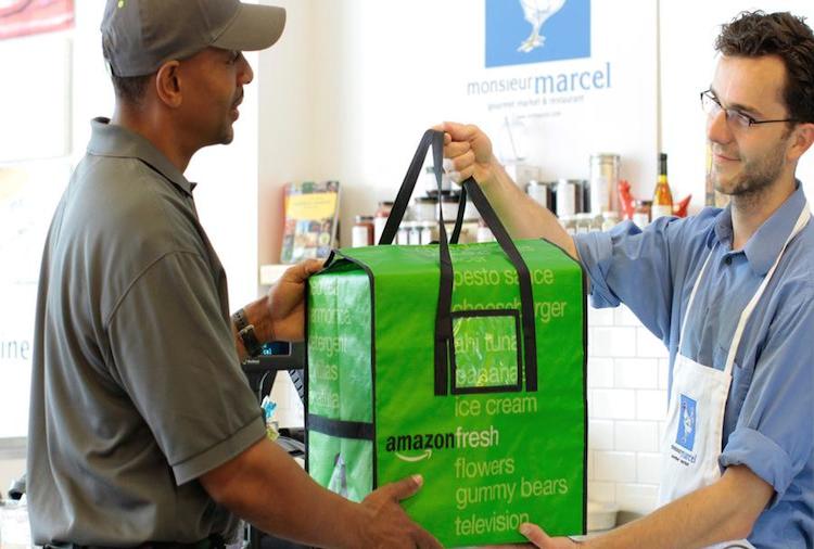 AmazonFresh, sbarca in Italia con la consegna a domicilio dei cibi