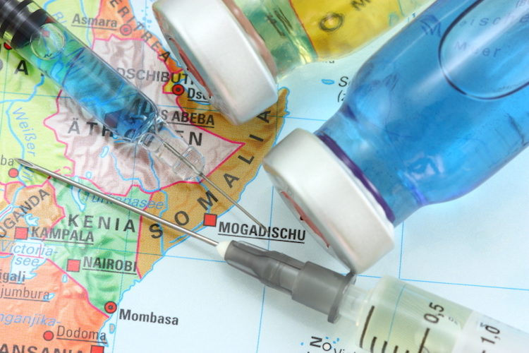 Vaccinarsi o no prima di partire? La guida