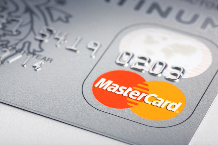 La Ue contro MasterCard: “Costi gonfiati con carta”
