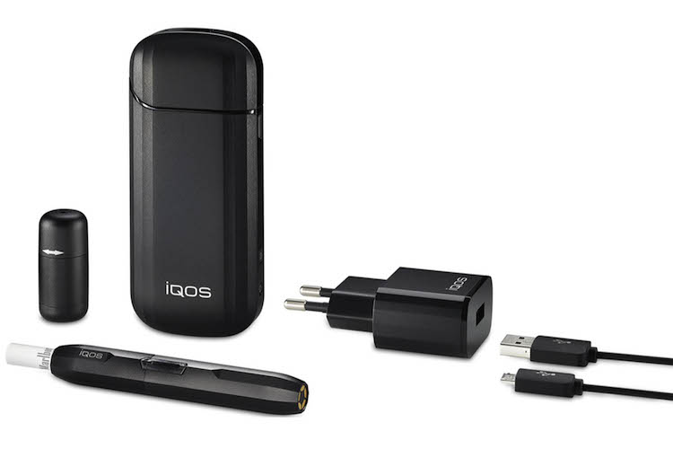 geekvape aegis solo 3 istruzioni Tecnologia elettronica delle sigarette. Sistema IQOS del tabacco. Primo  piano di una sigaretta ibrida elettrica con main image 0
