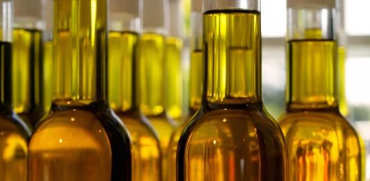 Il 25% degli extravergini in vendita sono contaminati da oli minerali EXTRAVERGINE oli minerali