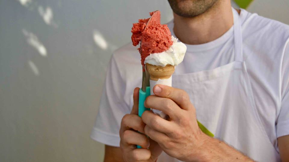 Estathé Ferrero alla pesca: un pieno di zuccheri esagerato almeno per i  bambini