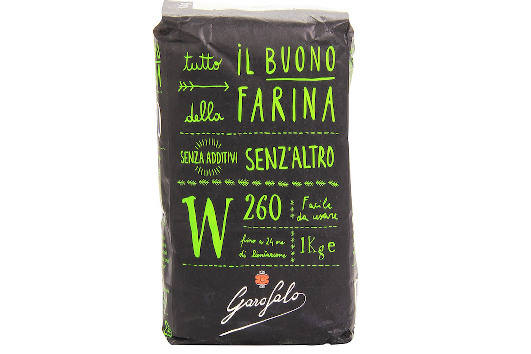 Allarme alimentare, Auchan e Simply richiamano farina di manioca: errore in  etichetta, il glutine c'è