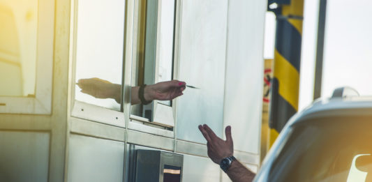 Autostrade, l’anno nuovo si apre con i rincari: +1,5% sui pedaggi AUTOSTRADE RINCARI PEDAGGI