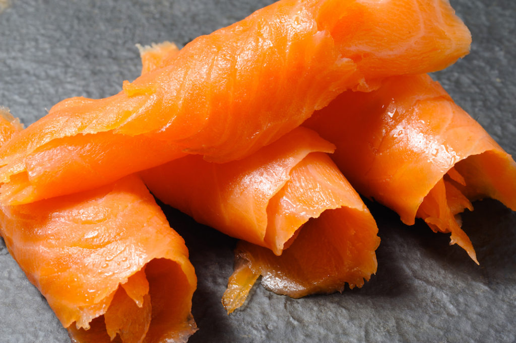 Listeria, richiamato un lotto di salmone norvegese affumicato