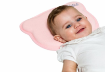 Usa: 7 morti infantili collegate a un uso scorretto ma comune del cuscino  per allattamento Boppy