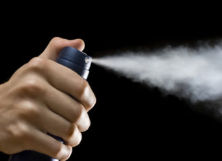 Benzene in deodoranti e solari spray. Il rapporto segreto dell’Agenzia Usa che in pubblico minimizzava