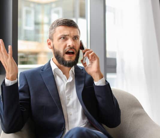 Telemarketing selvaggio: salta l’estensione della stretta alla telefonia telemarketing
