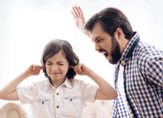 figli urla grida urlare