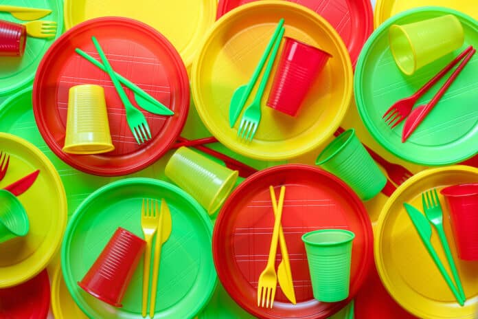 PLASTICA MONOUSO LEGAMBIENTE