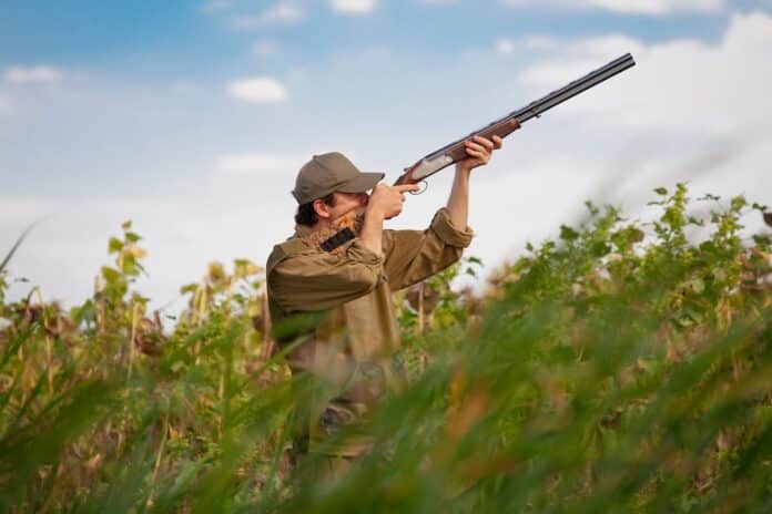Hunter hunting the game, bird hunt CACCIA