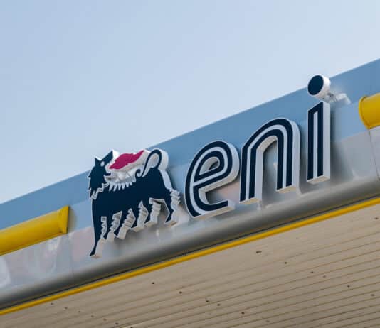 Sanzione a Eni: ha pubblicato i dati dei firmatari della denuncia di Greenpeace ENI