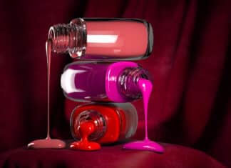 Smalti semipermanenti, online si vendono prodotti con il Tpo (vietato dal 1° settembre)