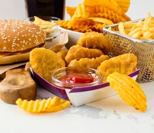 Perché gli alimenti ultraprocessati fanno così male? ULTRAPROCESSATI