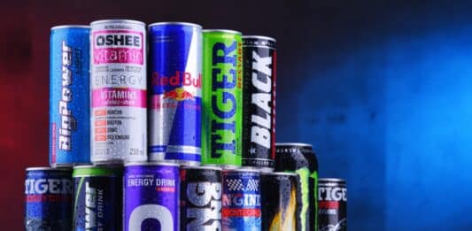 Energy drink, si consumano già a 9 anni: allarme dei pediatri ENERGY DRINK
