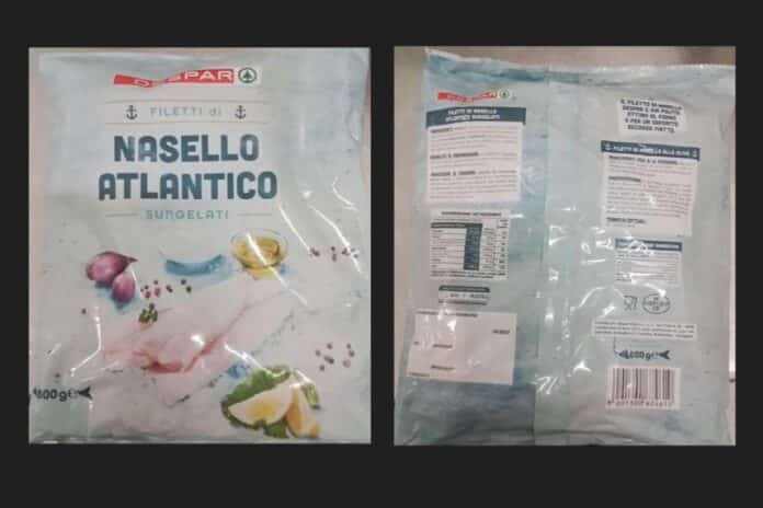 Multiracial group of elementary students having computer class with their teacher in classroom. despar