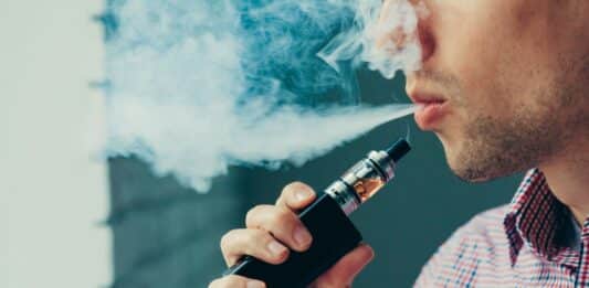 L’Agenzia della salute francese: basta incentivare lo svapo tra giovani e non fumatori svapo