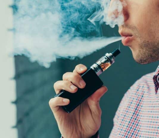 L’Agenzia della salute francese: basta incentivare lo svapo tra giovani e non fumatori svapo