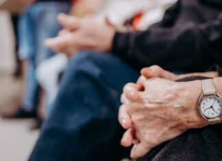 Volete i bollettini per pagare colf e badante? “Fatevi la Spid”