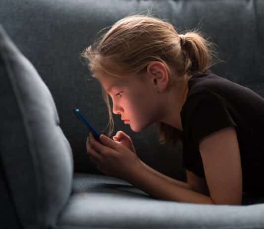 Instagram avvertirà i genitori se i figli cercano termini come “suicidio” Instagram