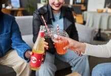 Uno studio trova un legame tra bevande zuccherate e ansia nei giovani bevande zuccherate