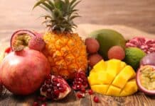 Pesticidi vietati in Ue, Francia blocca import di mango e avocado contaminati frutta pesticidi