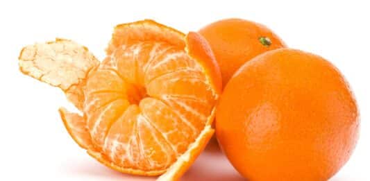 Mandarini, pesticidi anche nella polpa: la buccia non è una barriera totale MANDARINI