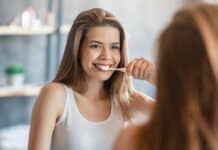 Gli esperti: non lavarsi i denti aumenta i rischi anche per cuore e cervello denti