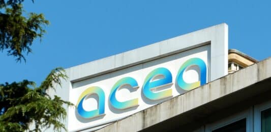 Privacy, multa ad Acea per contratti energia non richiesti. Come comportarsi in questi casi acea