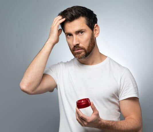 Gel per capelli: test tedesco trova formaldeide, Peg e conservanti critici