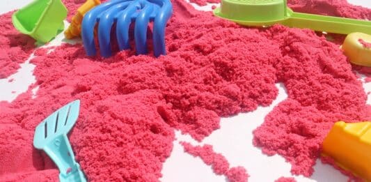 Giocattoli con sabbia contaminata da amianto: allarme internazionale SABBIA COLORATA AMIANTO