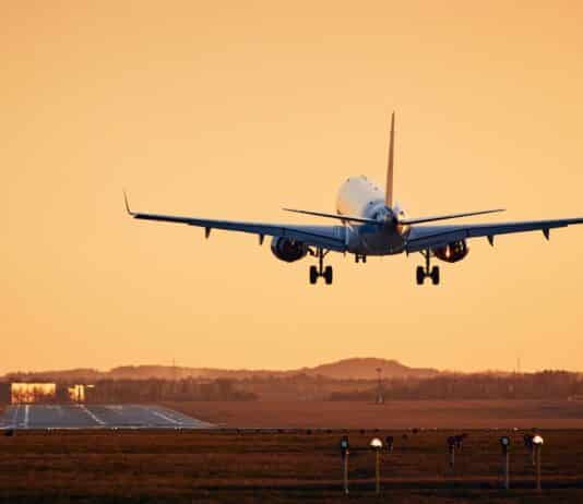 Caro carburante, l’Ue: “Non è ragione valida per cancellare voli” voli