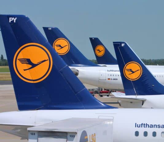 Luftansa come Ryanair: dal 29 aprile a pagamento anche il bagaglio a mano lufthansa