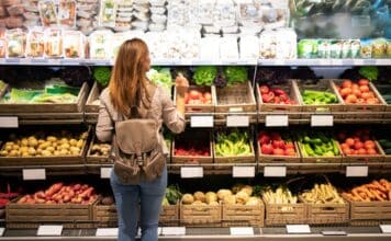 Frutta e verdura, se sono all’ingresso del supermercato il consumo aumenta frutta e verdura