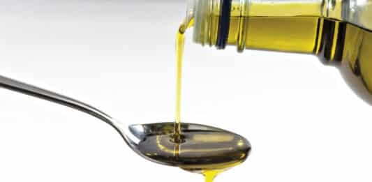 Come cambia l’extravergine quando si apre la bottiglia per cucinare EXTRAVERGINE BOTTIGLIA