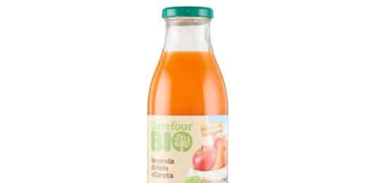 “Presenza di pezzi di vetro” richiamata bevanda di mela e carota Carrefour Bio
