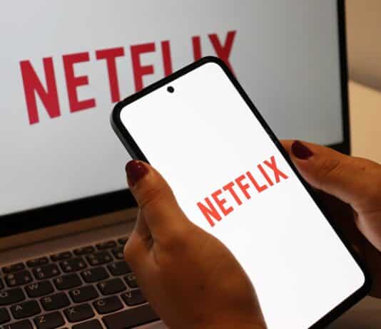Netflix addio: la lista di smartphone e tv in cui la app non funziona più NETFLIX
