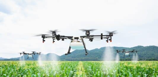 Pesticidi dai droni, Consiglio Ue approva il via libera drone droni