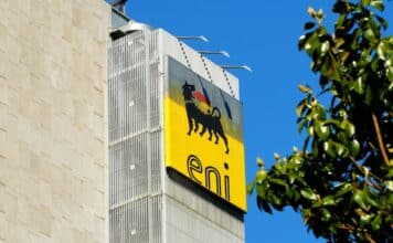 Greenpeace e ReCommon al Tar contro il mega progetto Ccs di Eni e Snam eni