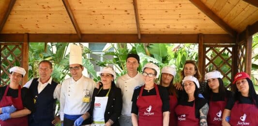 Rebibbia, la pasta fresca diventa strumento di reinserimento: 12 detenute formate come pastaie REBIBBIA