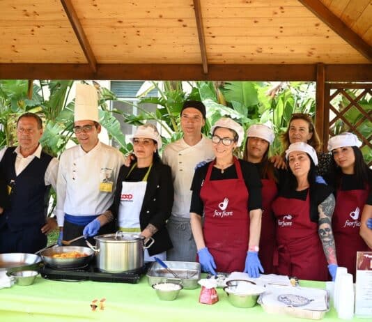 Rebibbia, la pasta fresca diventa strumento di reinserimento: 12 detenute formate come pastaie REBIBBIA