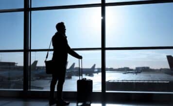 Passeggeri bloccati 27 ore all’aeroporto di New York, Klm condannata a pagare i danni klm