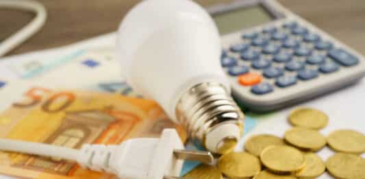 Luce e gas negati da un algoritmo: Garante privacy multa Hera e EstEnergy