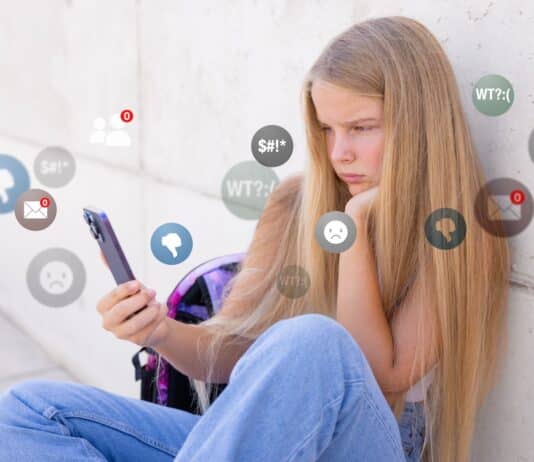 Limite di età social a 15 anni: si può davvero far rispettare il blocco? divieto social bambini