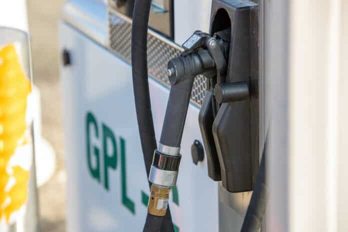 GPL INCENTIVI Pistolet de gaz GPL dans une station service