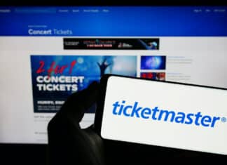 Biglietti solo digitali? Tra commissioni e rivendite le piattaforme aumentano gli incassi