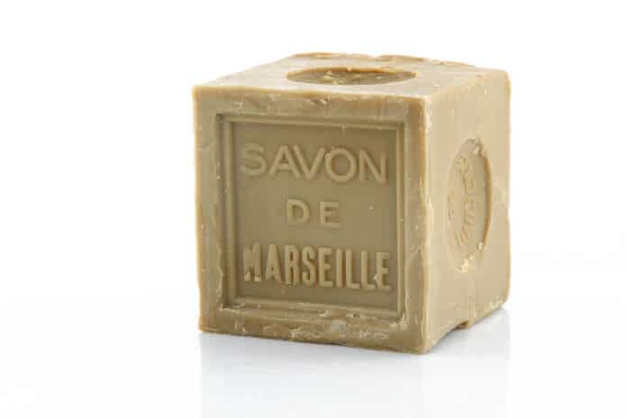 Savon de Marseille isolé SAPONE DI MARSIGLIA