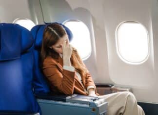 Jet lag, la melatonina può aiutare a ridurne gli effetti. Ecco quando va presa jet lag
