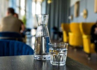 Acque microfiltrate, controlli in bar e ristoranti: 1 su 2 irregolari acque acqua