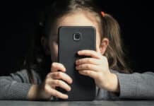 Le accuse a Meta: “Per il profitto avete nascosto i danni dei social sui minori” META BAMBINI PROCESSO